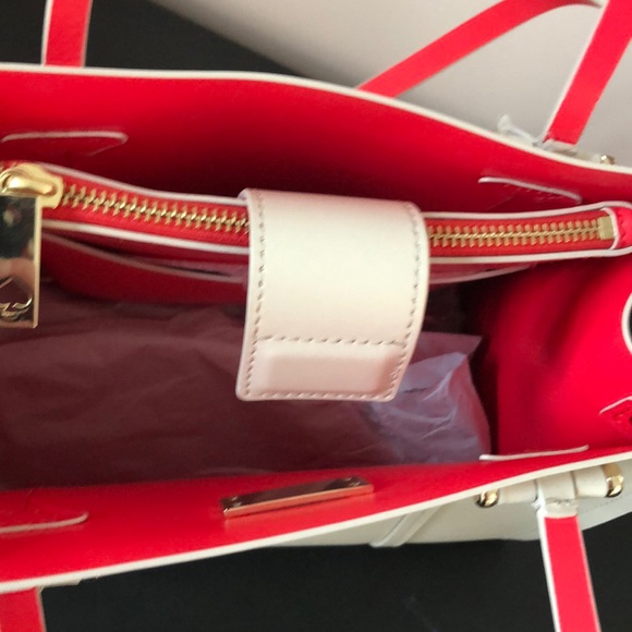 Kate Spade Purse - Picture 4 of 10